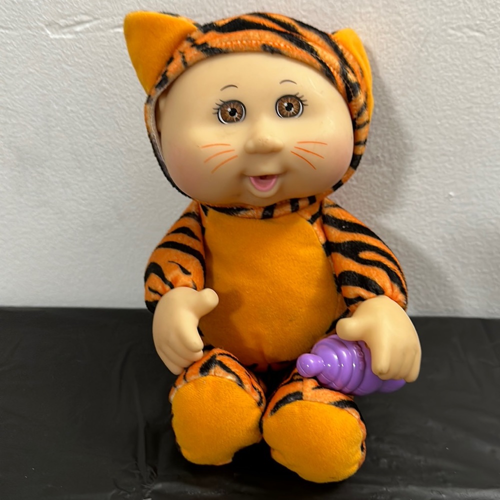 Vintage cabbage patch kids born to be wild tiger doll